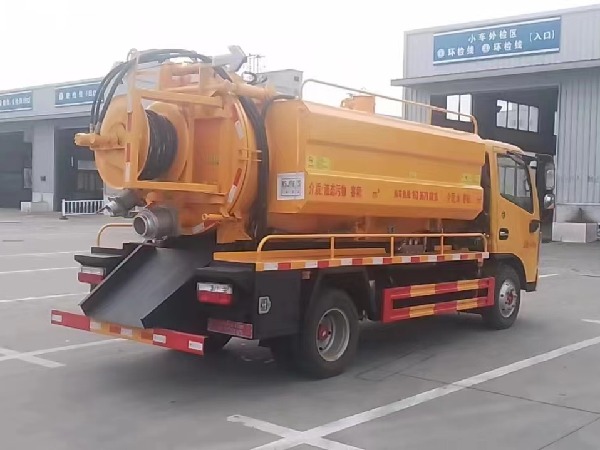 6方蓝牌清洗吸污车
